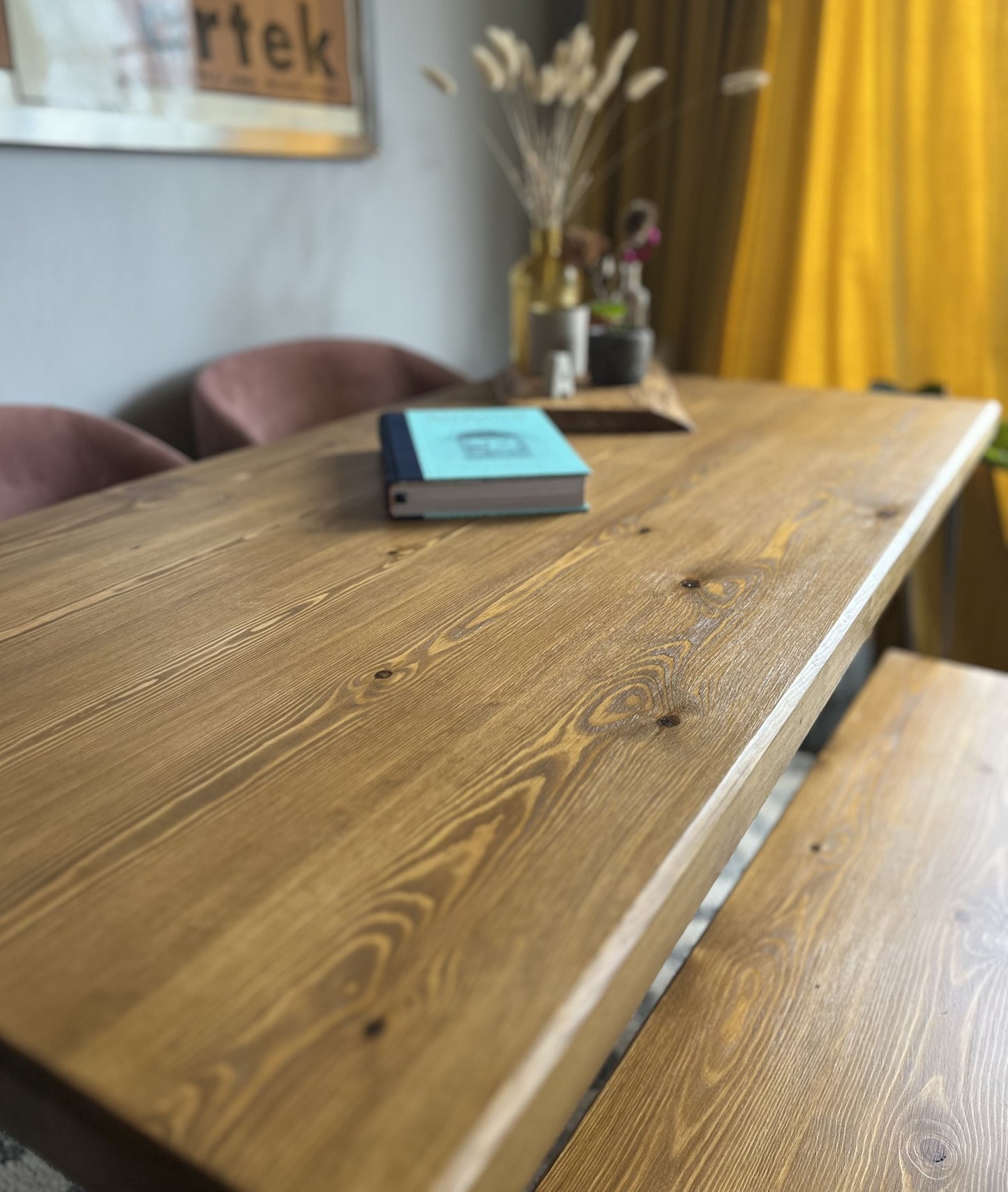 Rustic Industrial Redwood Pine Dining Table with Raw Steel Hairpin Legs – Customisable Mid-Century Modern Design

