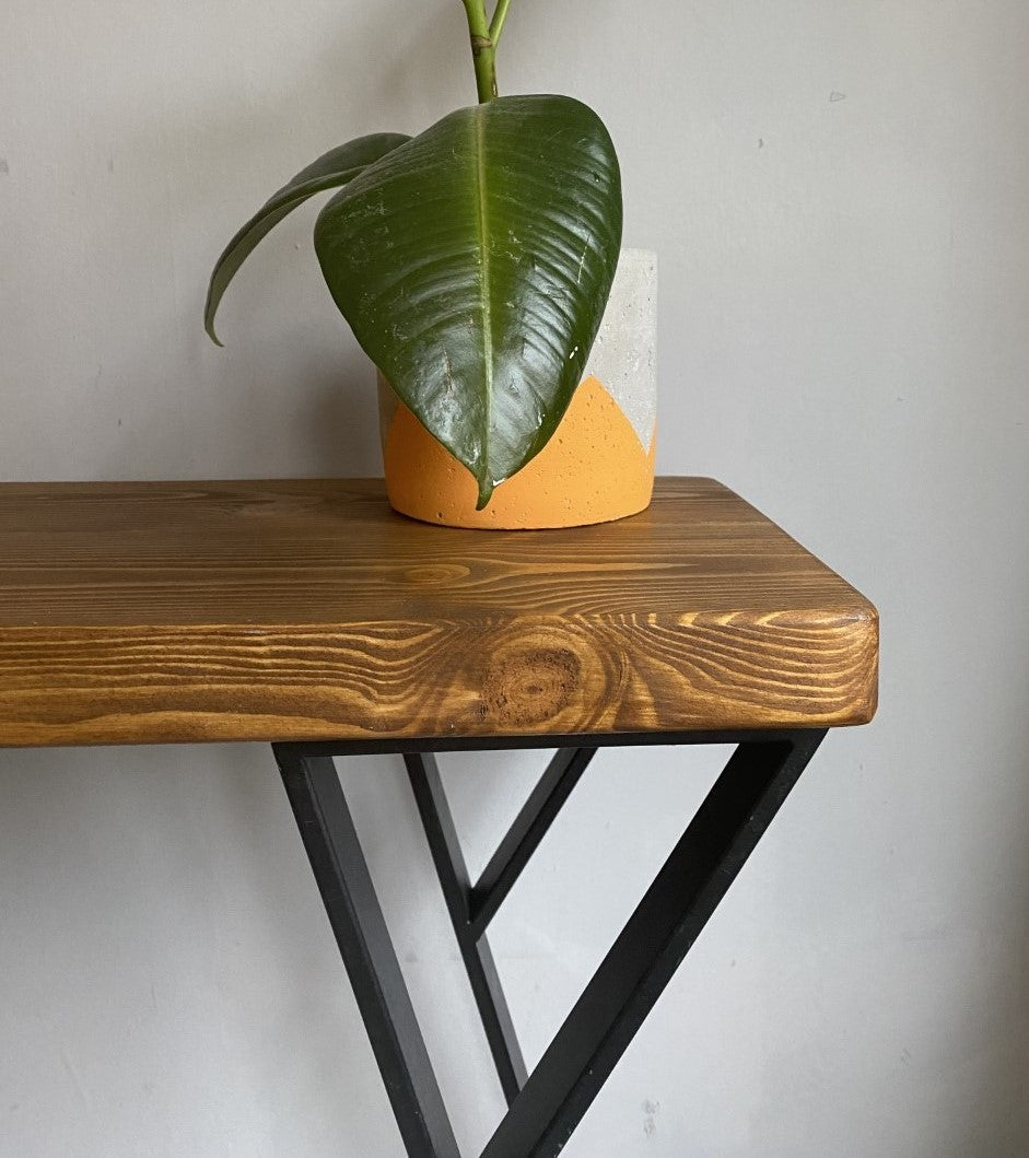 Industrial Pine Console Table – Perfect for Entryways or Hallways, with Rustic Industrial Design