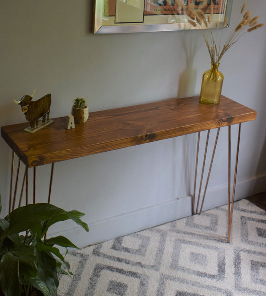 Industrial Redwood Pine Console Table with Copper Steel Hairpin Legs – Modern Mid-Century Rustic Design with Scandi Flair