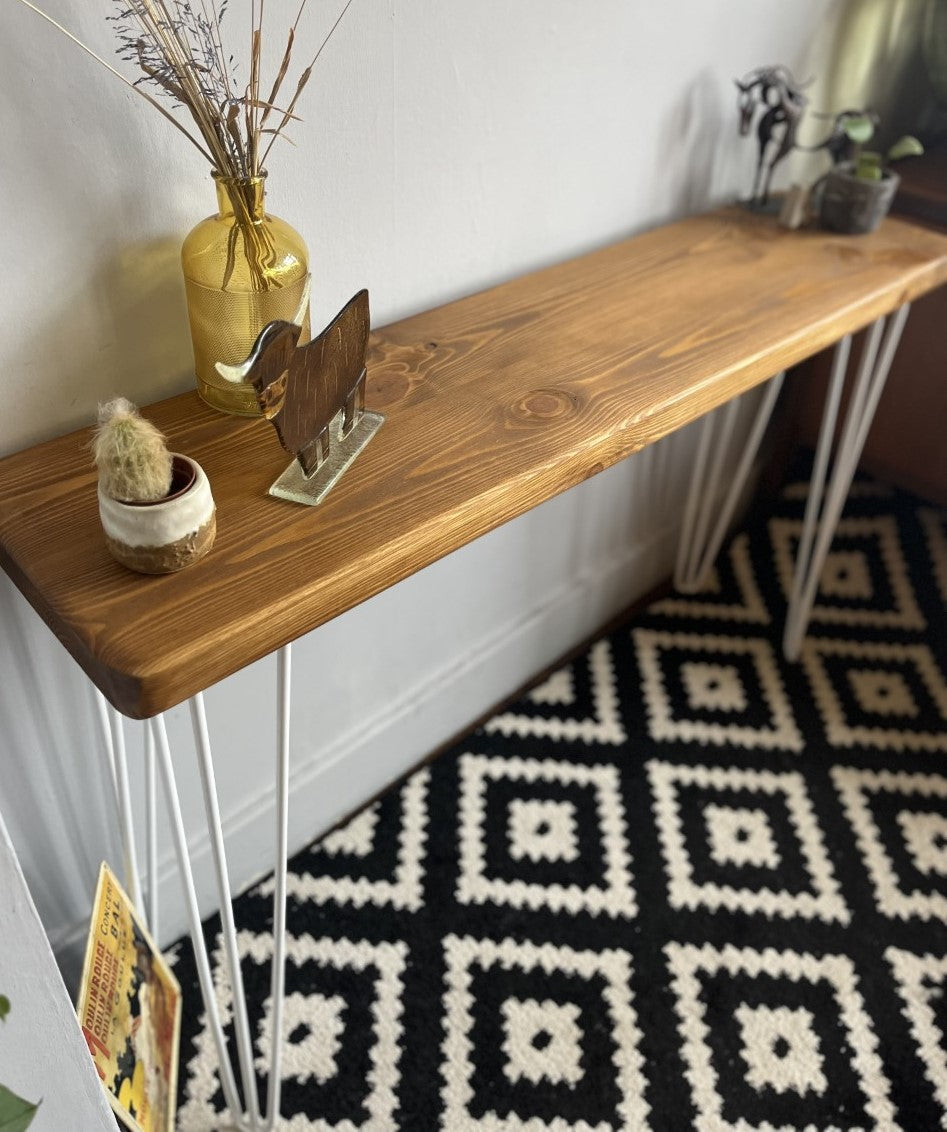 Industrial Redwood Pine Console Table with Steel Hairpin Legs – Stylish Mid-Century Modern Rustic Design