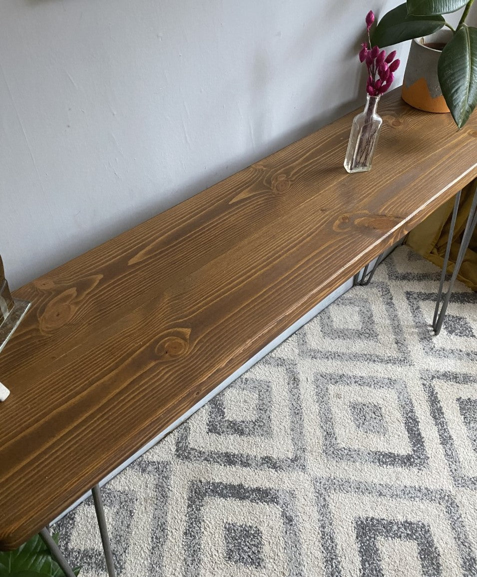 Industrial Redwood Pine Console Table with Raw Steel Hairpin Legs – Sleek and Rustic Mid-Century Modern Design