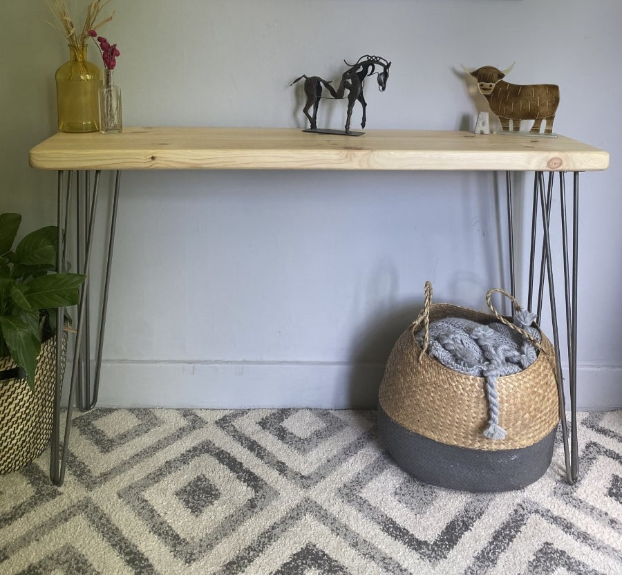 Industrial Reclaimed Redwood Pine Console Table with Raw Steel Hairpin Legs – Elegant and Rustic Mid-Century Modern Design