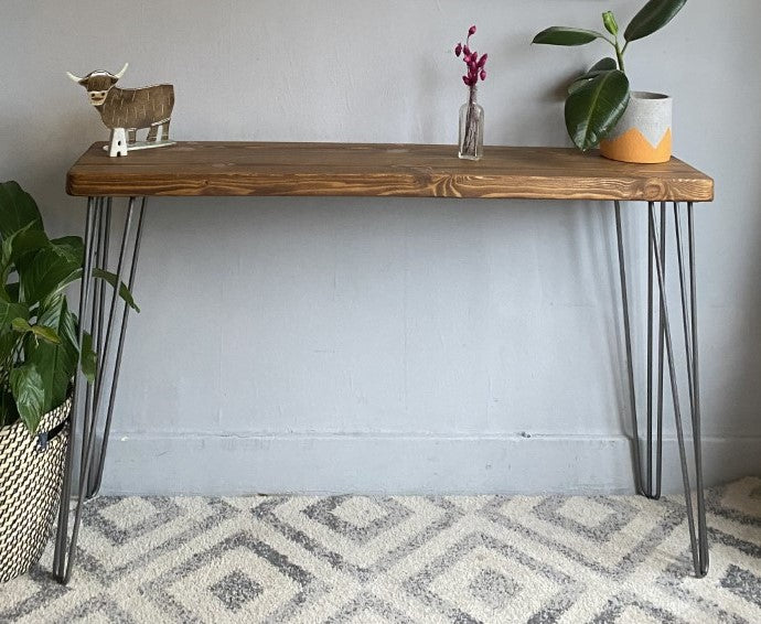 Industrial Redwood Pine Console Table with Raw Steel Hairpin Legs – Sleek and Rustic Mid-Century Modern Design