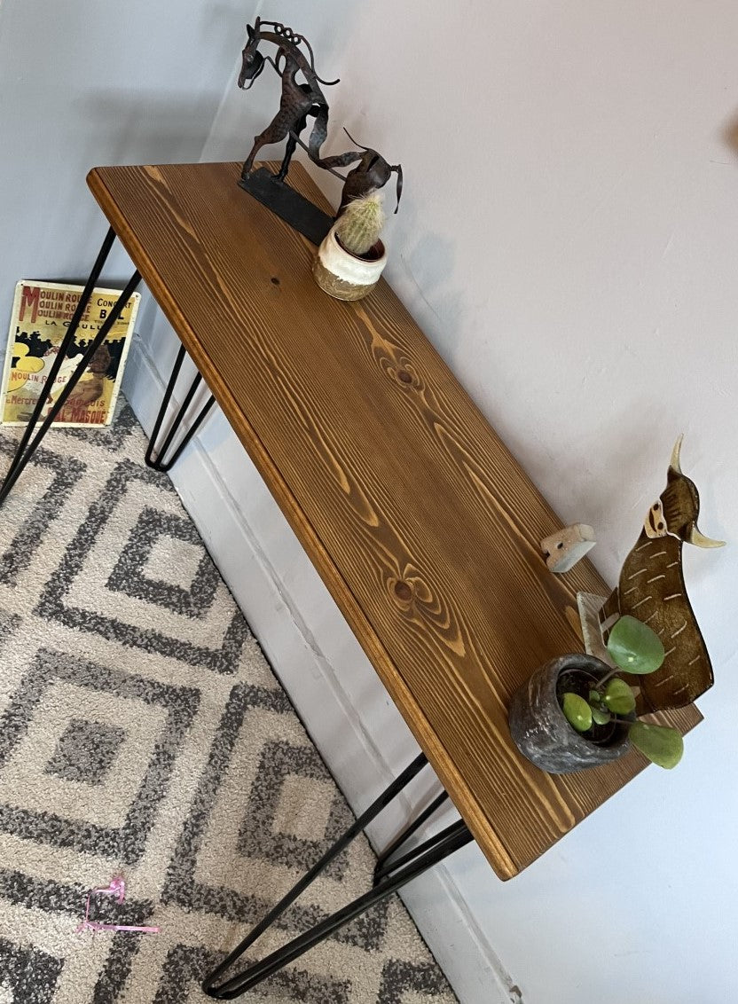 Industrial Reclaimed Redwood Pine Slim Console Table with Black Steel Hairpin Legs – Sleek and Stylish Mid-Century Modern Rustic Design with Scandi Influence