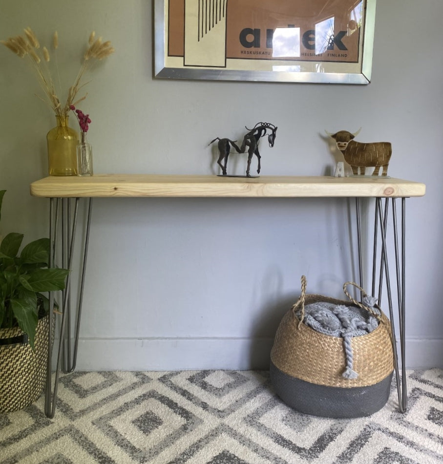 Industrial Reclaimed Redwood Pine Console Table with Raw Steel Hairpin Legs – Elegant and Rustic Mid-Century Modern Design