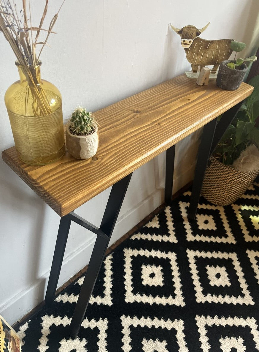 Industrial Reclaimed Scaffold Board Console Table with Black Steel P-Shape Legs – Stylish Rustic Mid-Century Modern Home Furniture