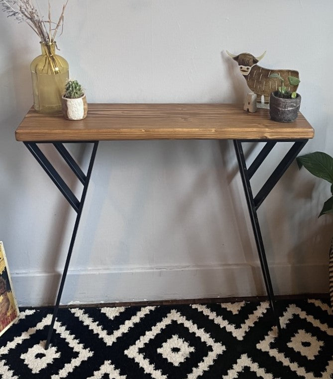 Industrial Reclaimed Scaffold Board Console Table with Black Steel P-Shape Legs – Stylish Rustic Mid-Century Modern Home Furniture