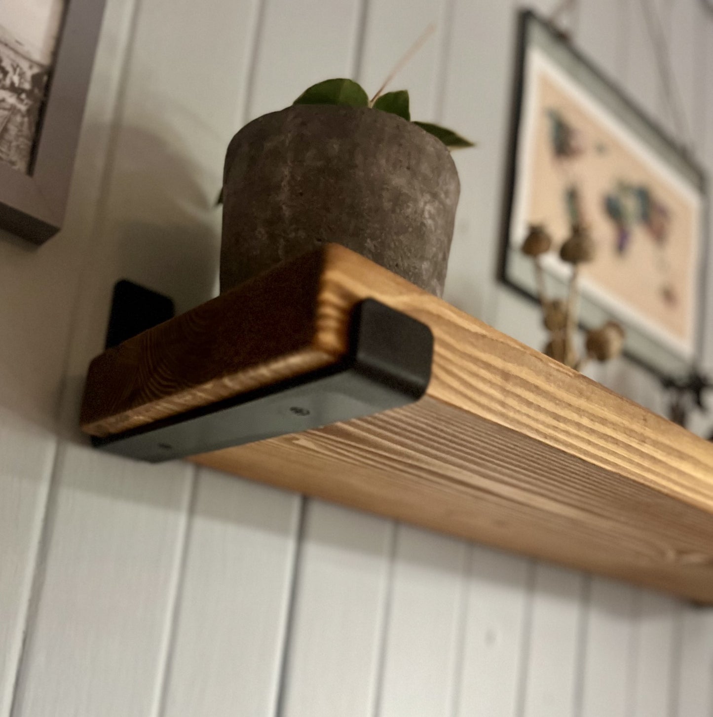 Scandi Industrial Redwood Pine Shelf with Black Inverted Steel Brackets – Modern Wall-Mounted Storage | James's Workshop